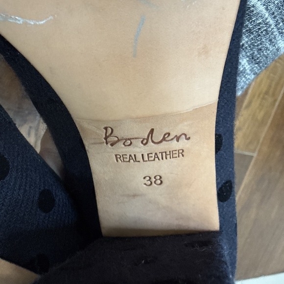 Boden Polka Dot Block Heel Pumps 38/7.5 Navy Black Suede Toe Slip On Rockabilly - Picture 6 of 8